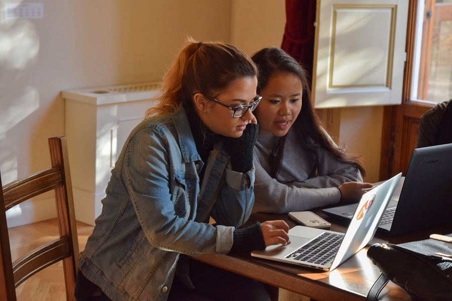 students-considering-a-graduate-program